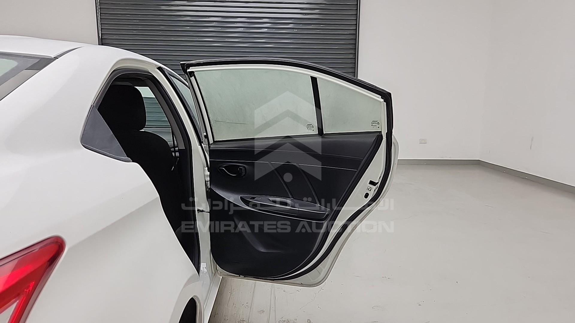 2017 TOYOTA YARIS VIN: MHFB29F3XH2016199