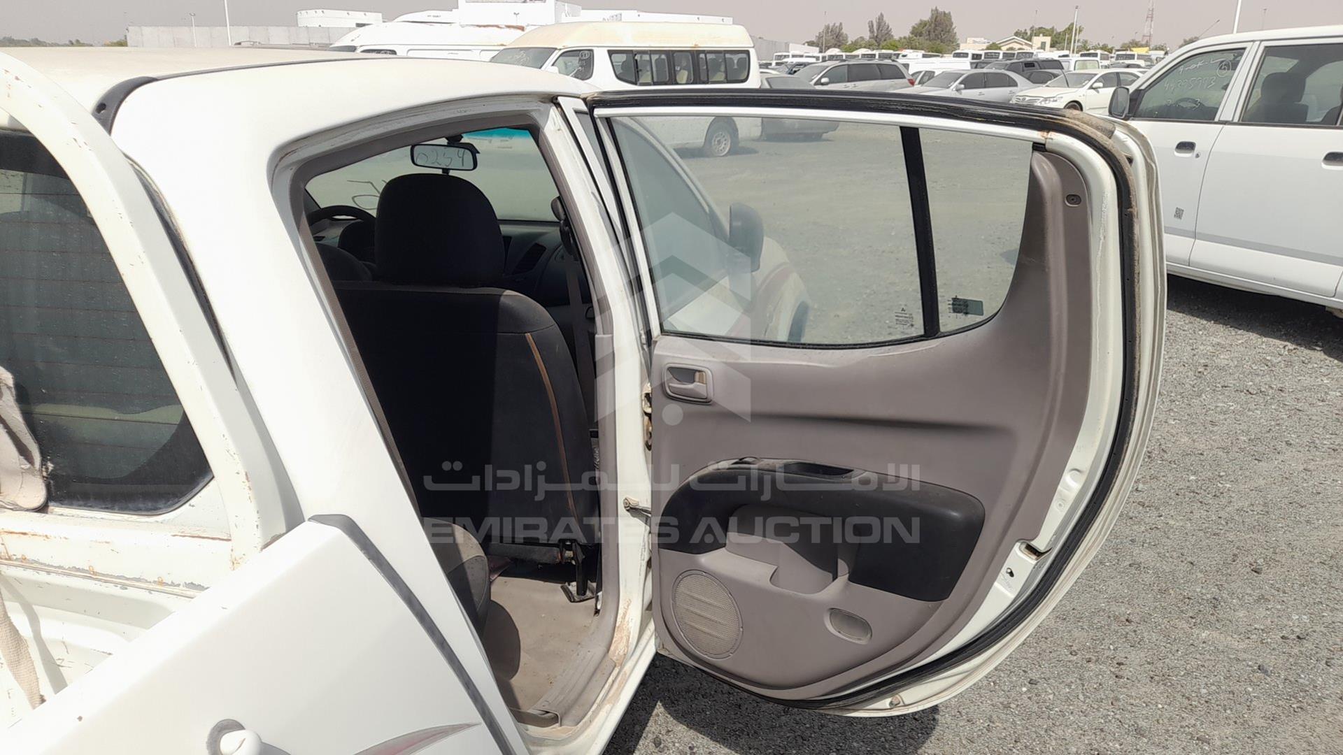2013 MITSUBISHI L 200 VIN: MMBJNKA50DD019912