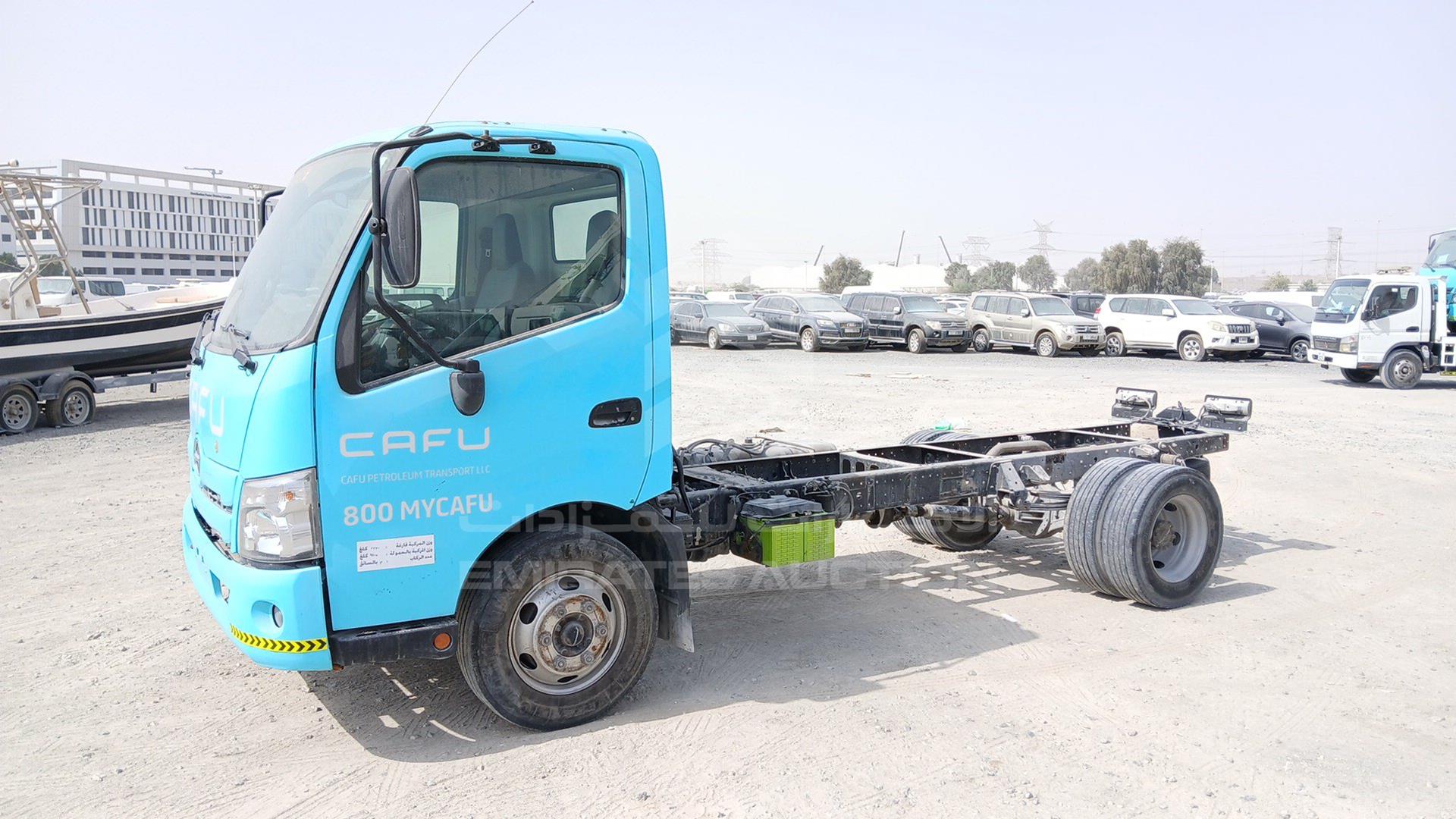 2021 HINO 300 VIN: JHHUCN1F8MK037992