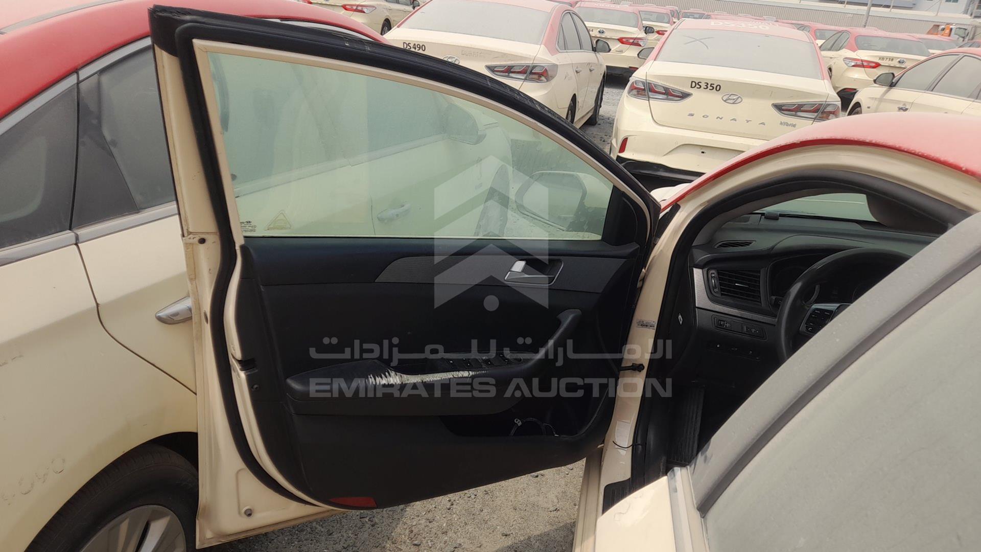 2019 HYUNDAI SONATA VIN: KMHE24130KA092946