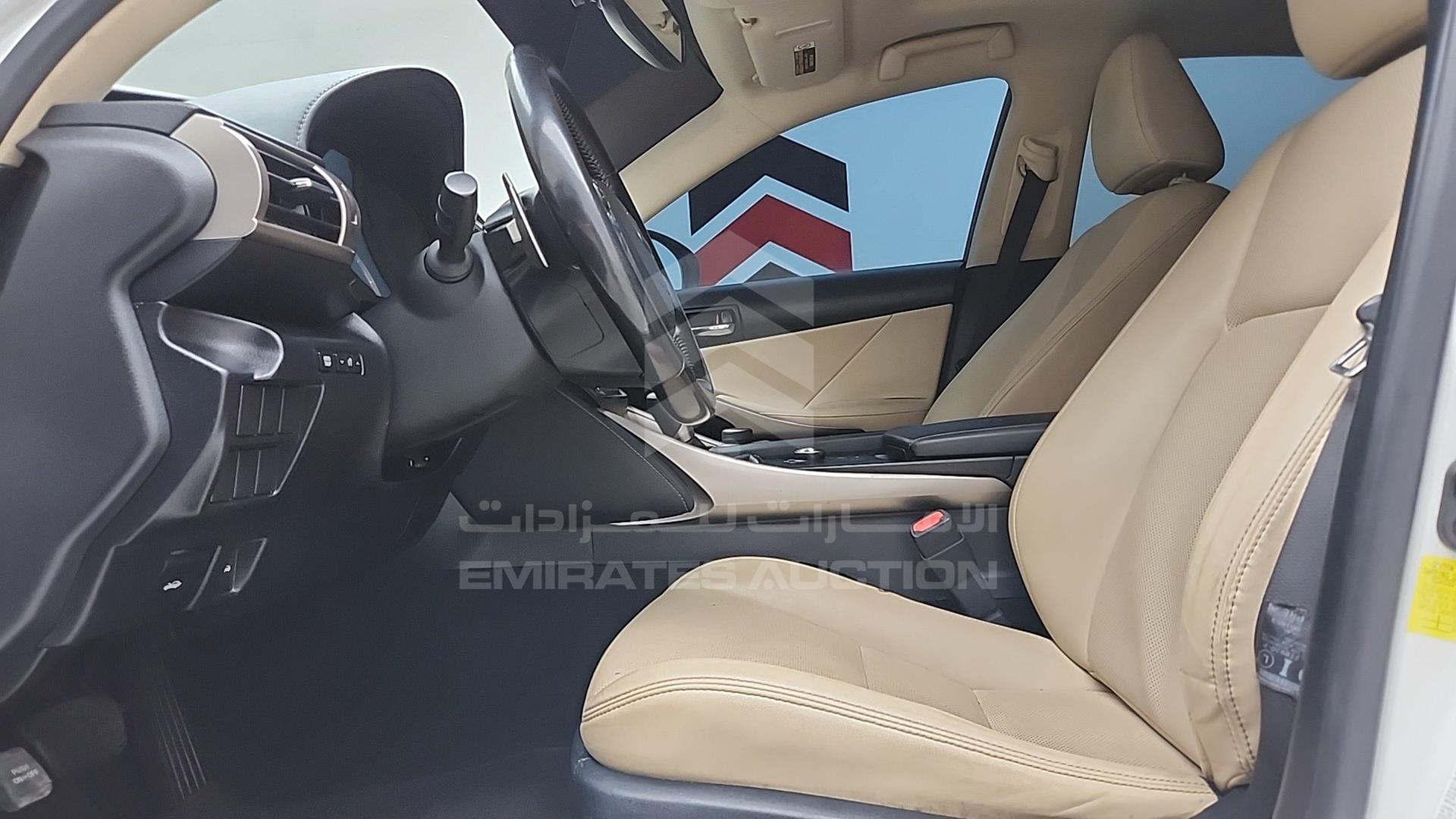 2016 LEXUS IS 200 VIN: JTHBA1D22G5005414