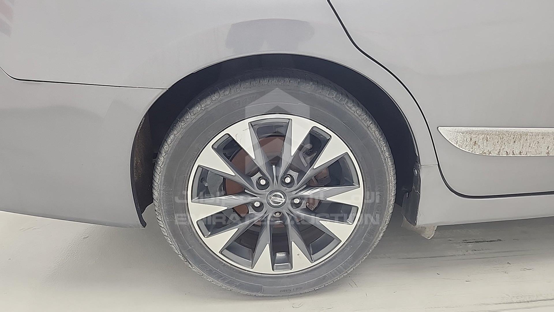 2017 NISSAN ALTIMA VIN: 1N4AL3AP2HC212746