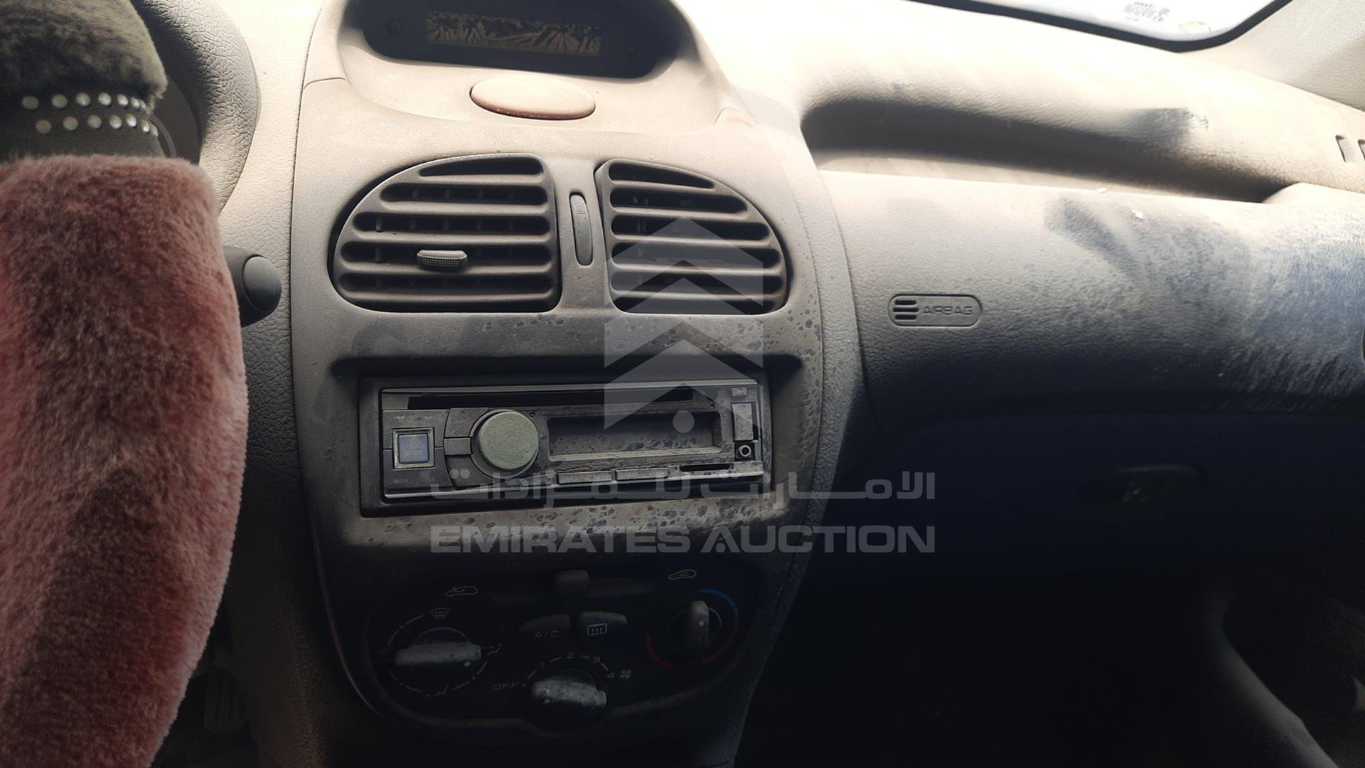 2005 PEUGEOT 206 VIN: VF32AKFWR5W011067