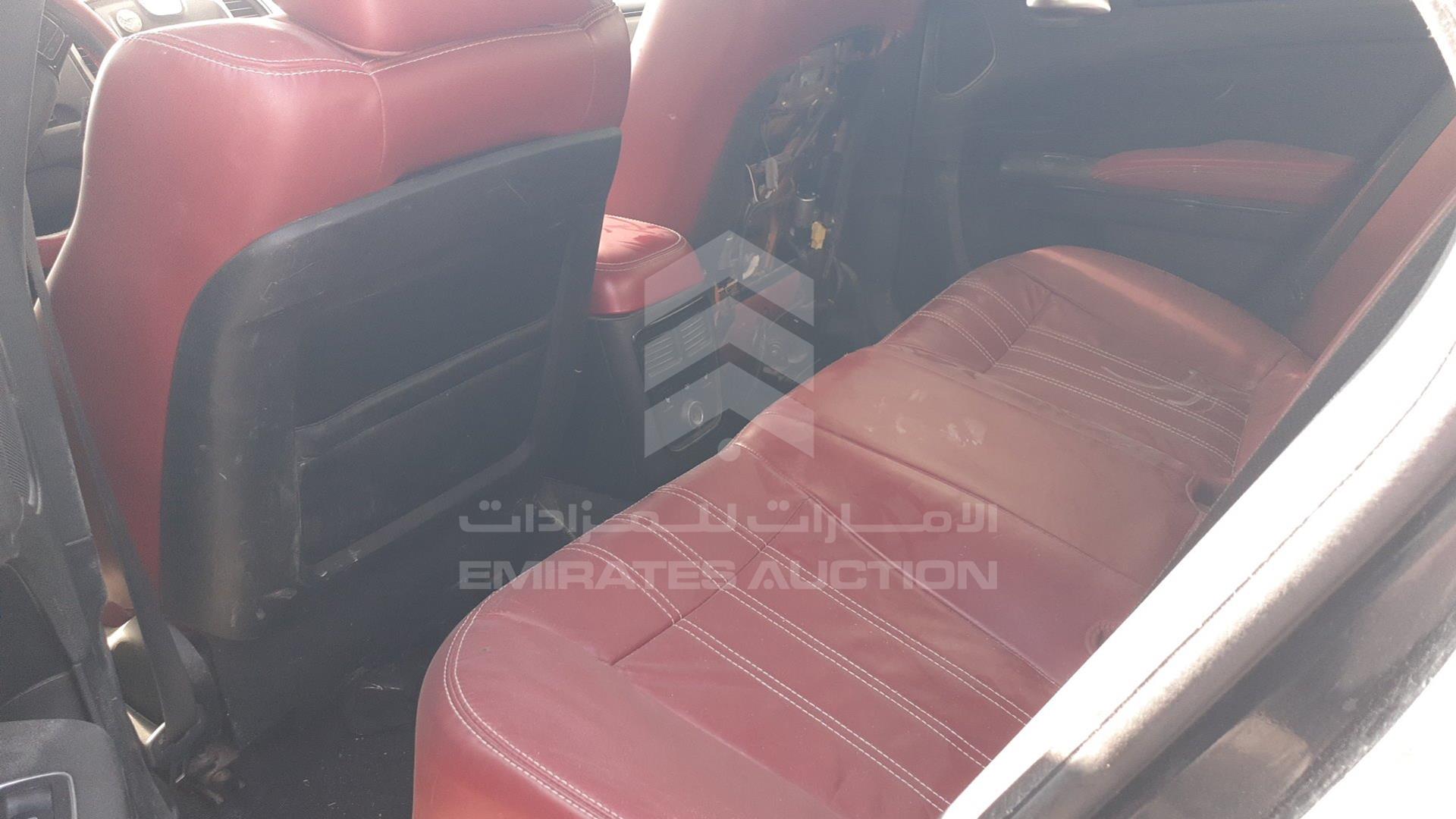 2014 CHRYSLER 300 VIN: 2C3CCAAG1EH264857