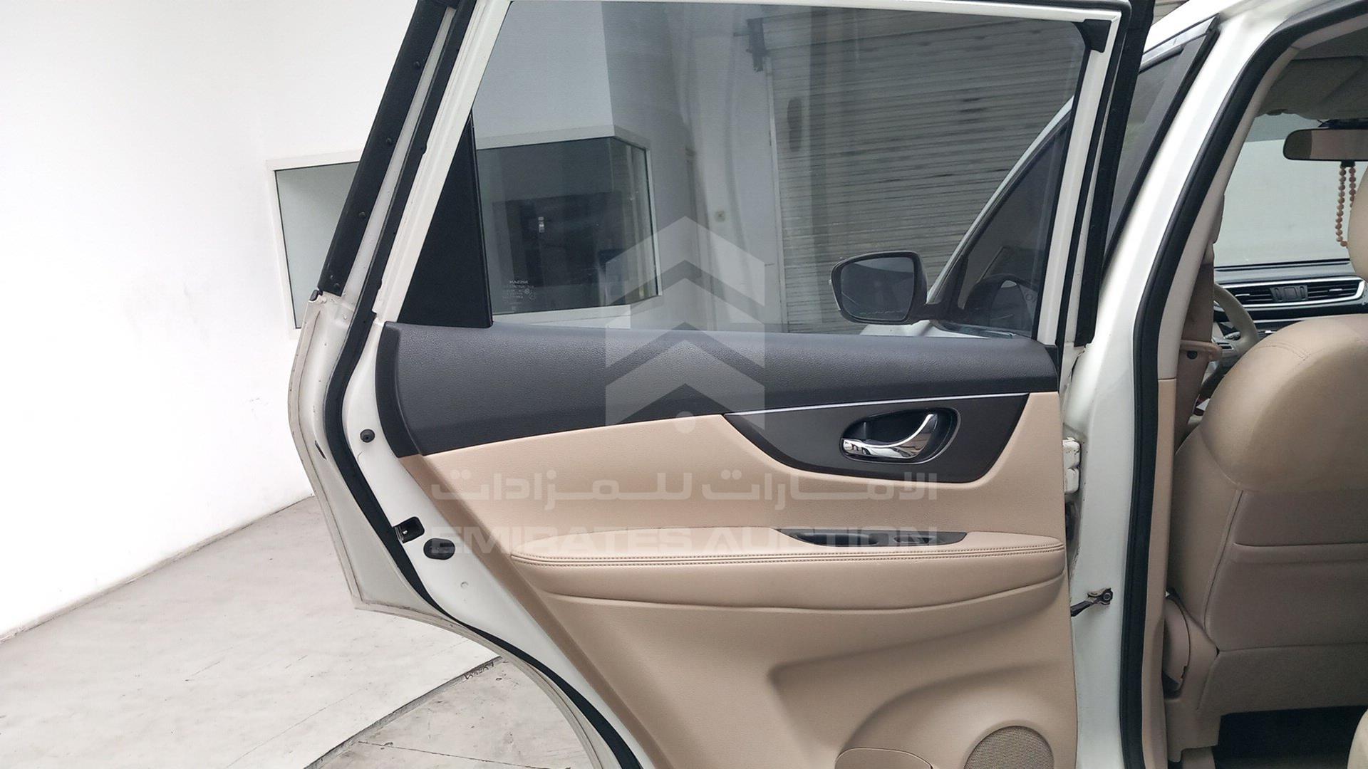 2016 NISSAN X-TRAIL VIN: JN1BT2MU4GW003986