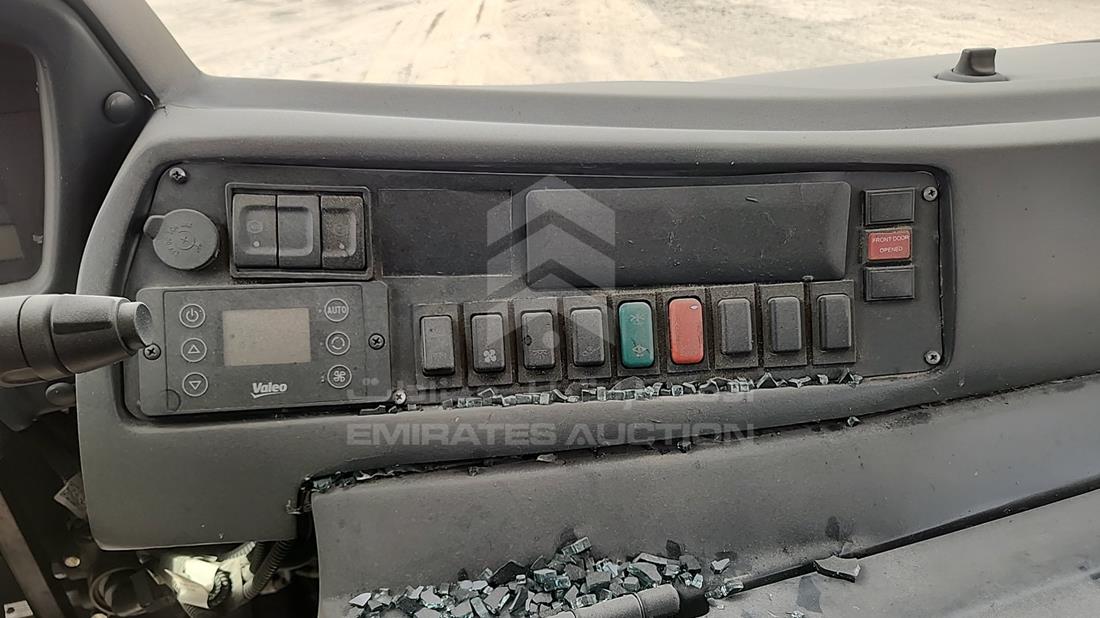 تاتا LPO 916 2026 — نظم الترفيه وكاميرا المراقبة والملاحة — صورة 16