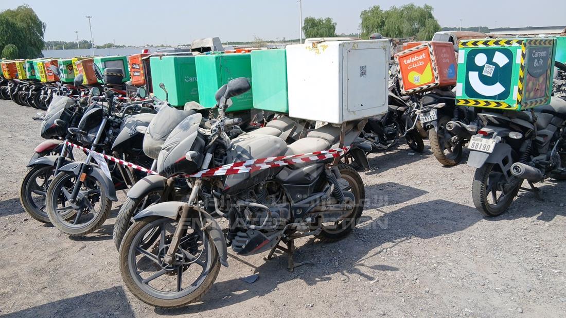 5 Motorbikes — Front Left Angle — Photo 7