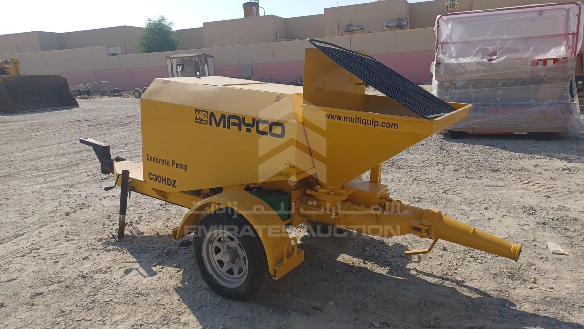 2011 UNDEFINED CONCRETE PUMP VIN: 240718