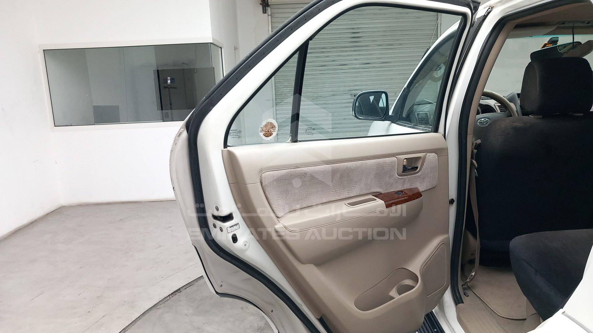 2007 TOYOTA FORTUNER VIN: MHFYU59G477001095