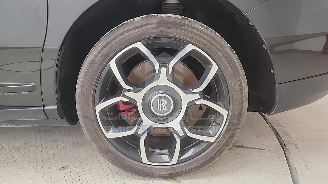 2020 Rolls Royce Cullinan — Rear Left Tyre — Photo 34