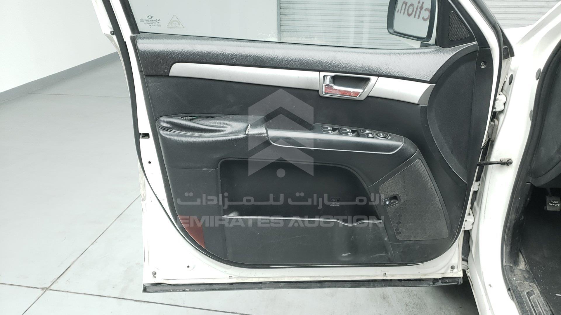 2015 KIA MOHAVE VIN: KNAKM8115F5127662