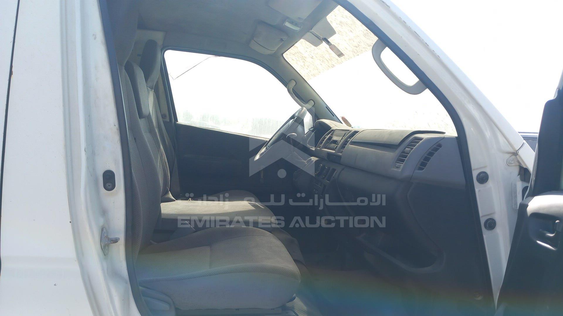 2009 TOYOTA HIACE VIN: JTFHX02PX90036243