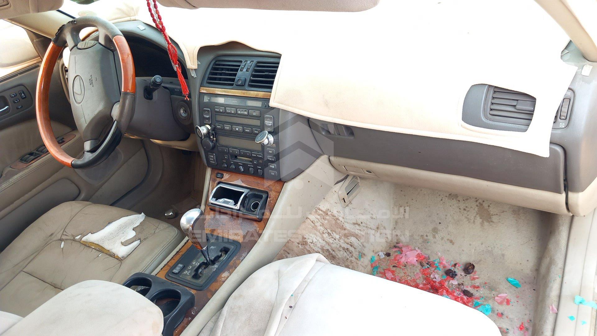1999 LEXUS LS400 VIN: JT8BH28F3X0162722