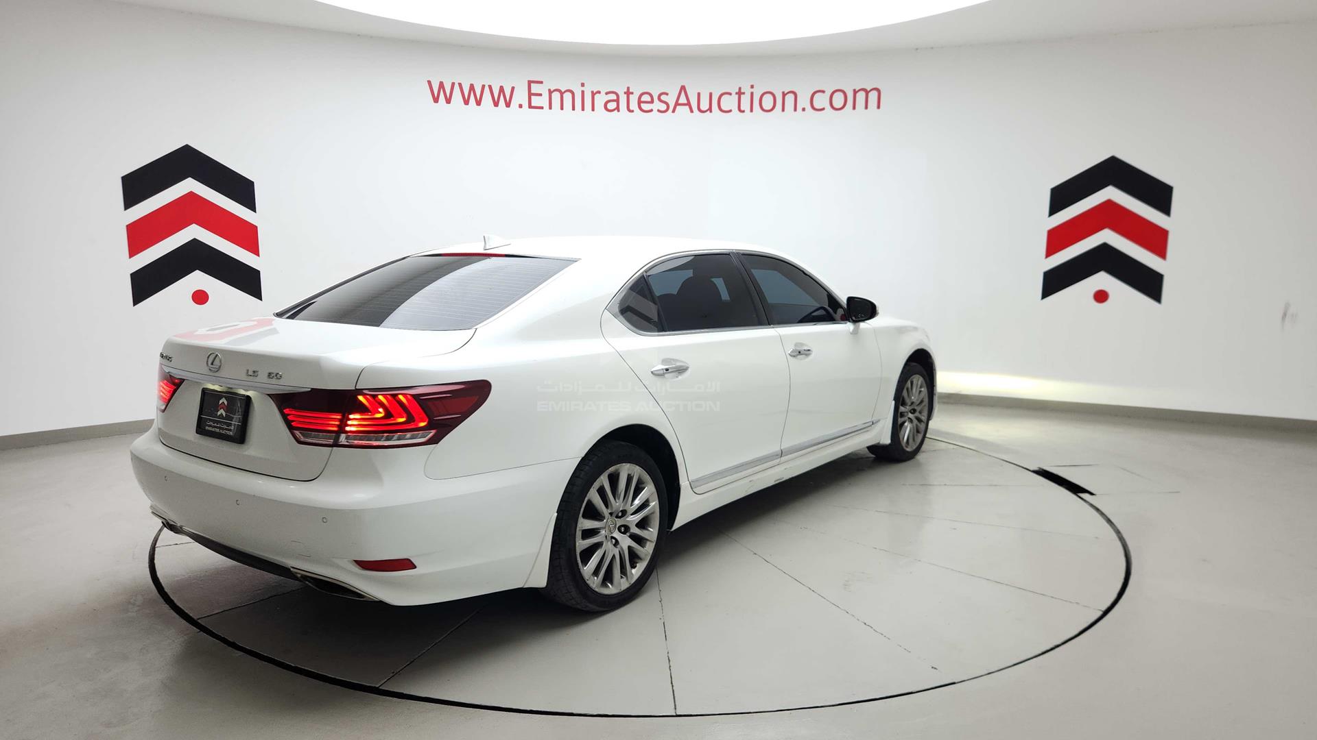 2014 LEXUS LS 460 L VIN: JTHGL46F8E5050906