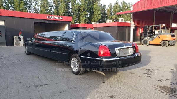 Lincoln Town 2008 2L1FM88W38X657567 Image 30
