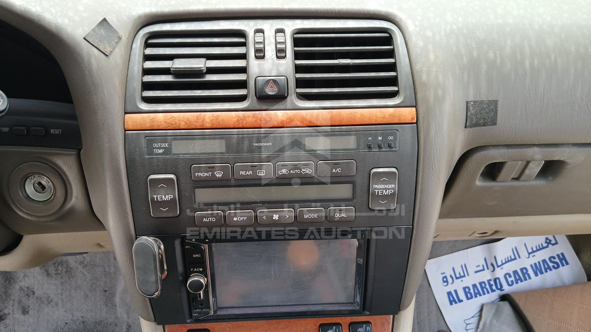 2000 LEXUS LS400 VIN: JT8BH28F0Y0176465