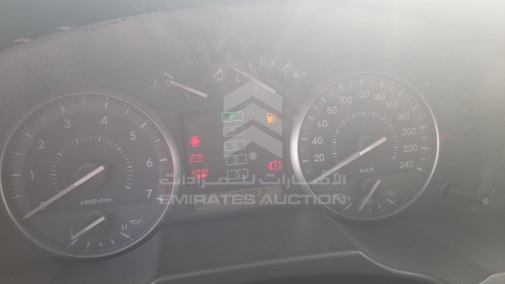 2011 TOYOTA LAND CRUISER VIN: JTMHU09J2B5052304
