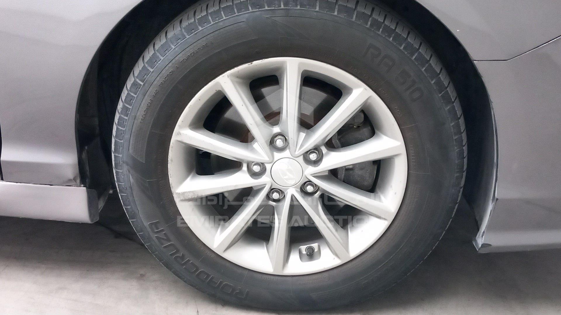 2019 HYUNDAI SONATA VIN: 5NPE34AFXKH740927