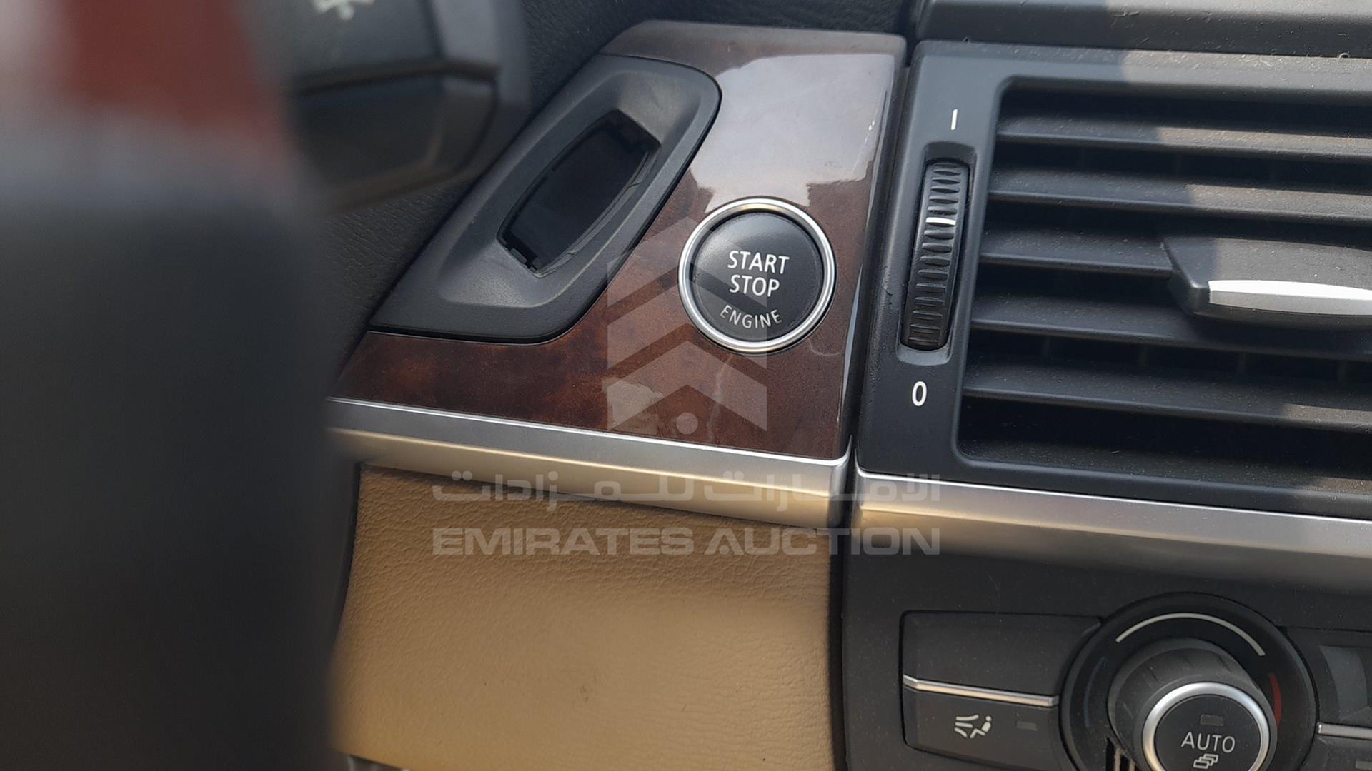 2008 BMW X5 VIN: WBAFE81078LZ74218