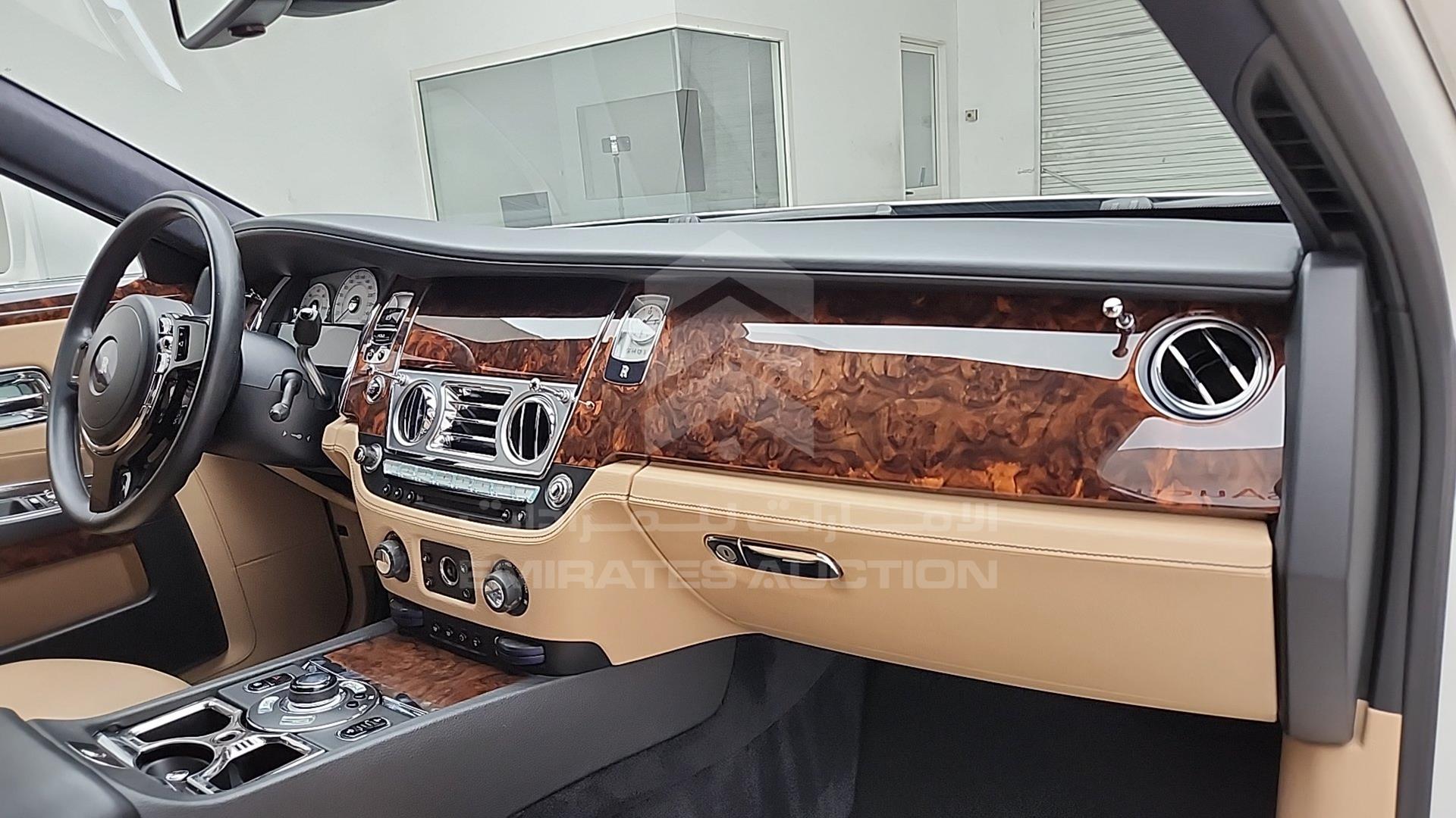 2011 ROLLS-ROYCE GHOST VIN: SCA664S05BUX35489