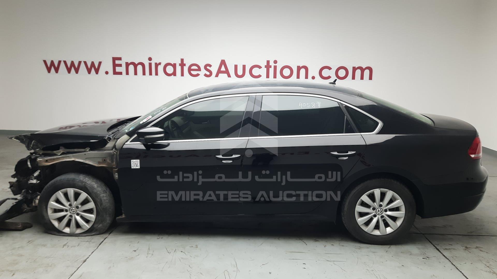 2014 VOLKSWAGEN PASSAT VIN: WVWBR7A33EC028431