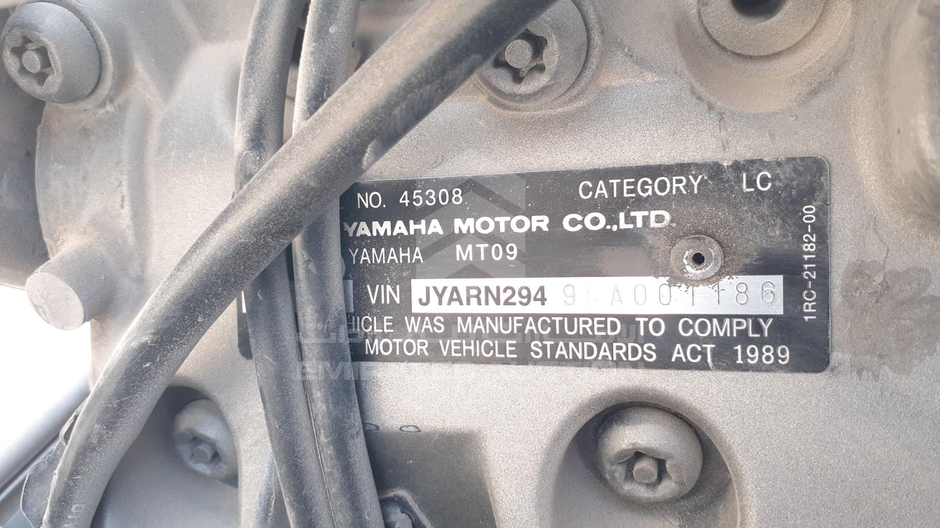 2014 YAMAHA MT 09 VIN: JYARN2949FA001186