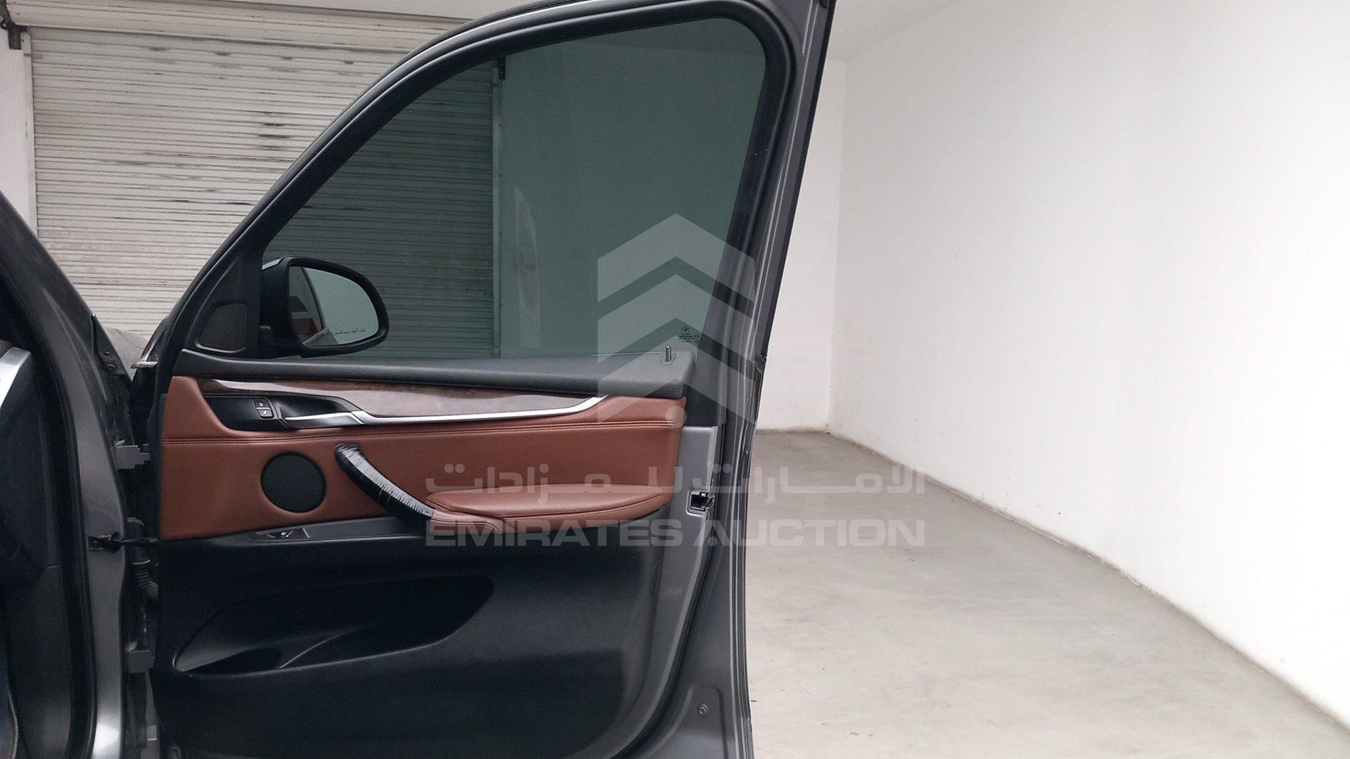 2014 BMW X5 VIN: WBAKR0104E0J17551