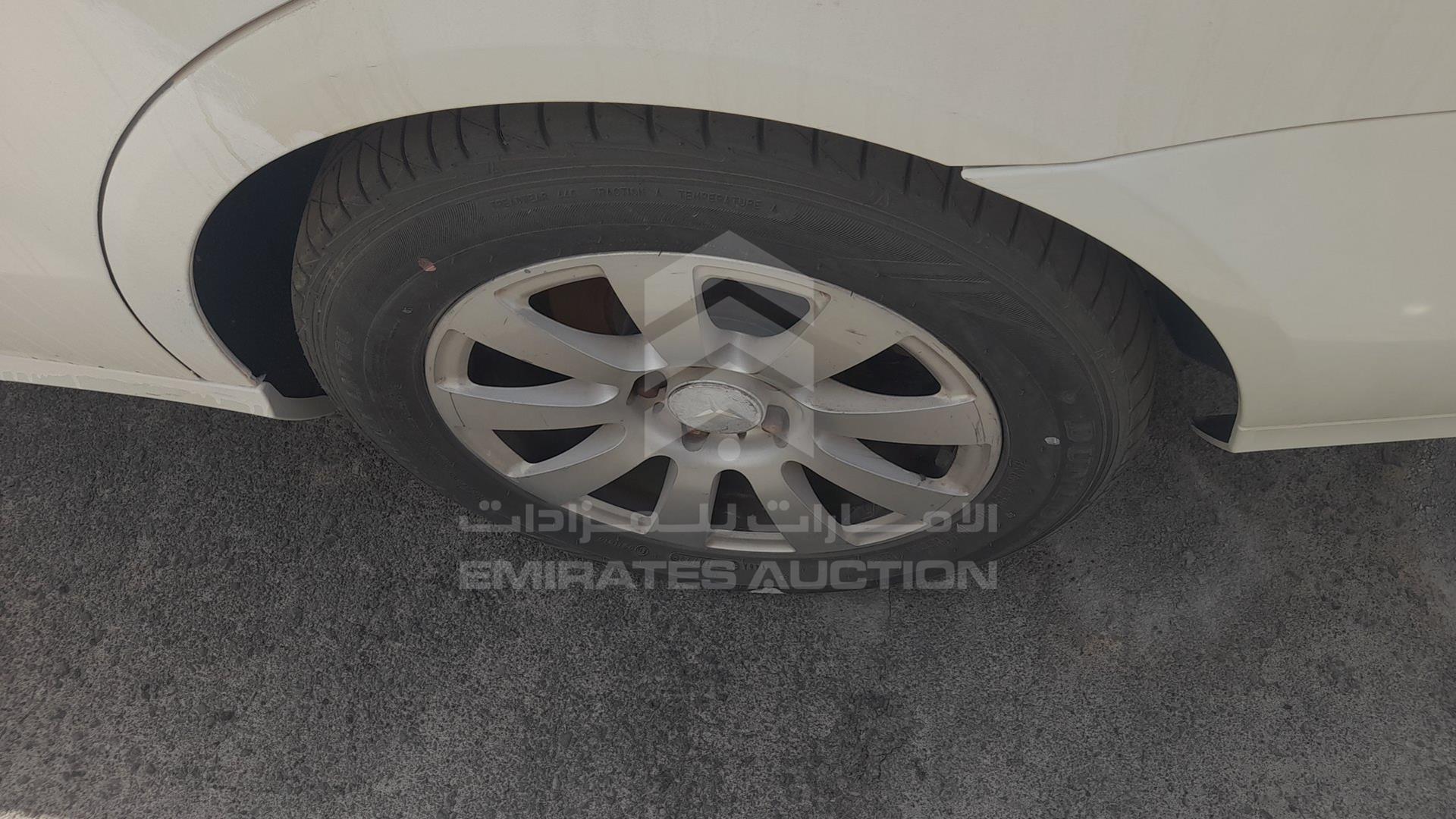 0 MERCEDES --- VIN: WDDHF5EB3BA353702