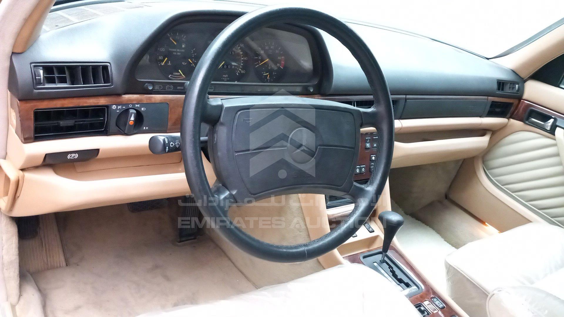 1990 MERCEDES SEL 560 VIN: WDBCA39E5LA531735