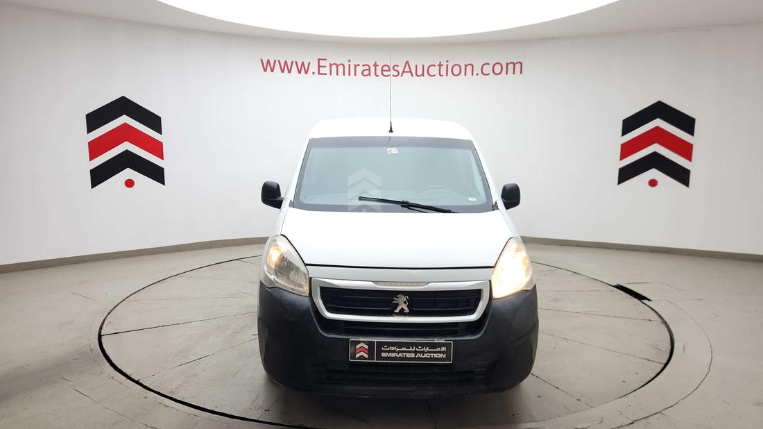 2019 Peugeot Partner — 360-degree view