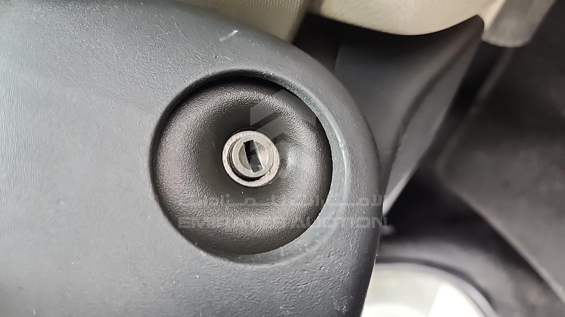 2017 RENAULT SYMBOL VIN: VF14SRAB9HT518696