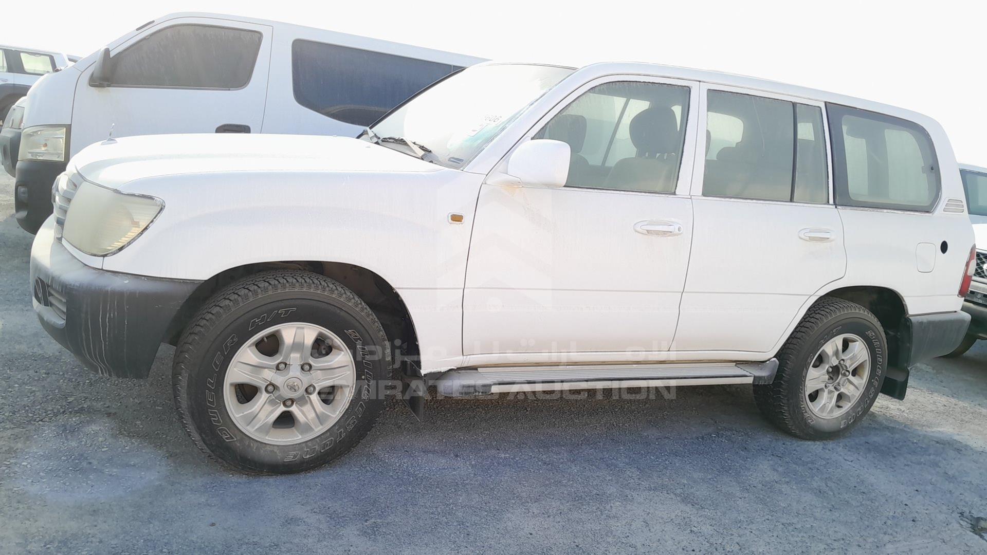2007 TOYOTA LAND CRUISER VIN: JTGHJ09J377006875