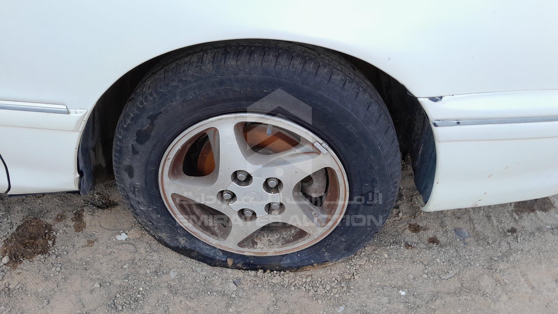 1998 TOYOTA AVALON VIN: 4T1BF18B6WU221800