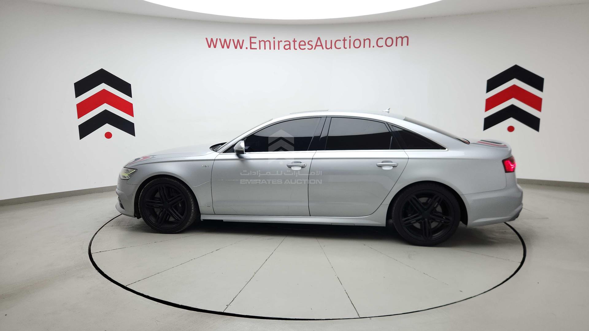 2016 AUDI S6 VIN: WAUB2CFCXGN006369