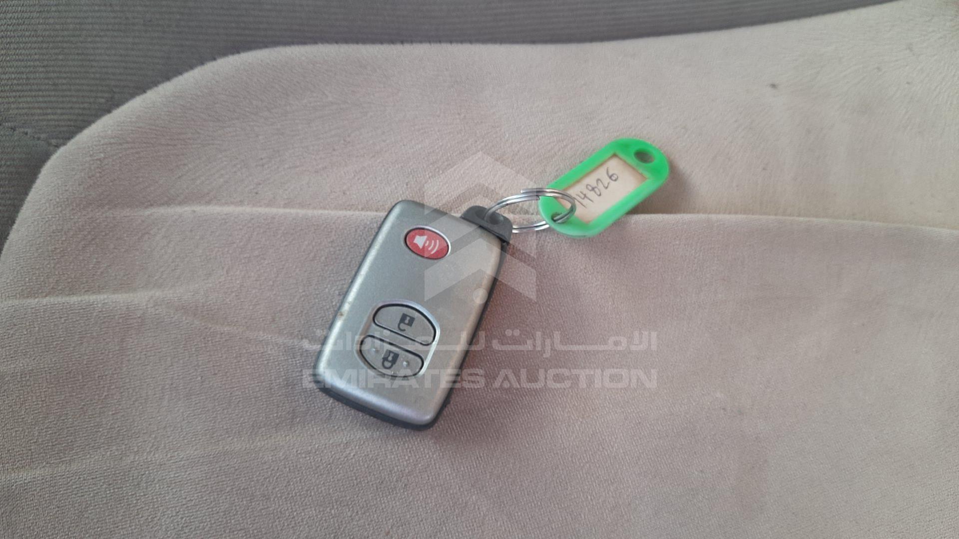 2011 TOYOTA LAND CRUISER VIN: JTMDU09J3B4034785