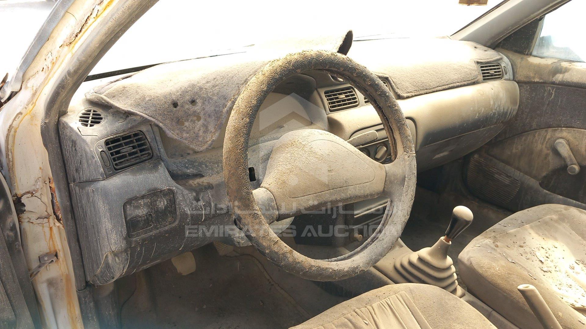 1999 NISSAN SENTRA VIN: JN1BB41S8XW002552
