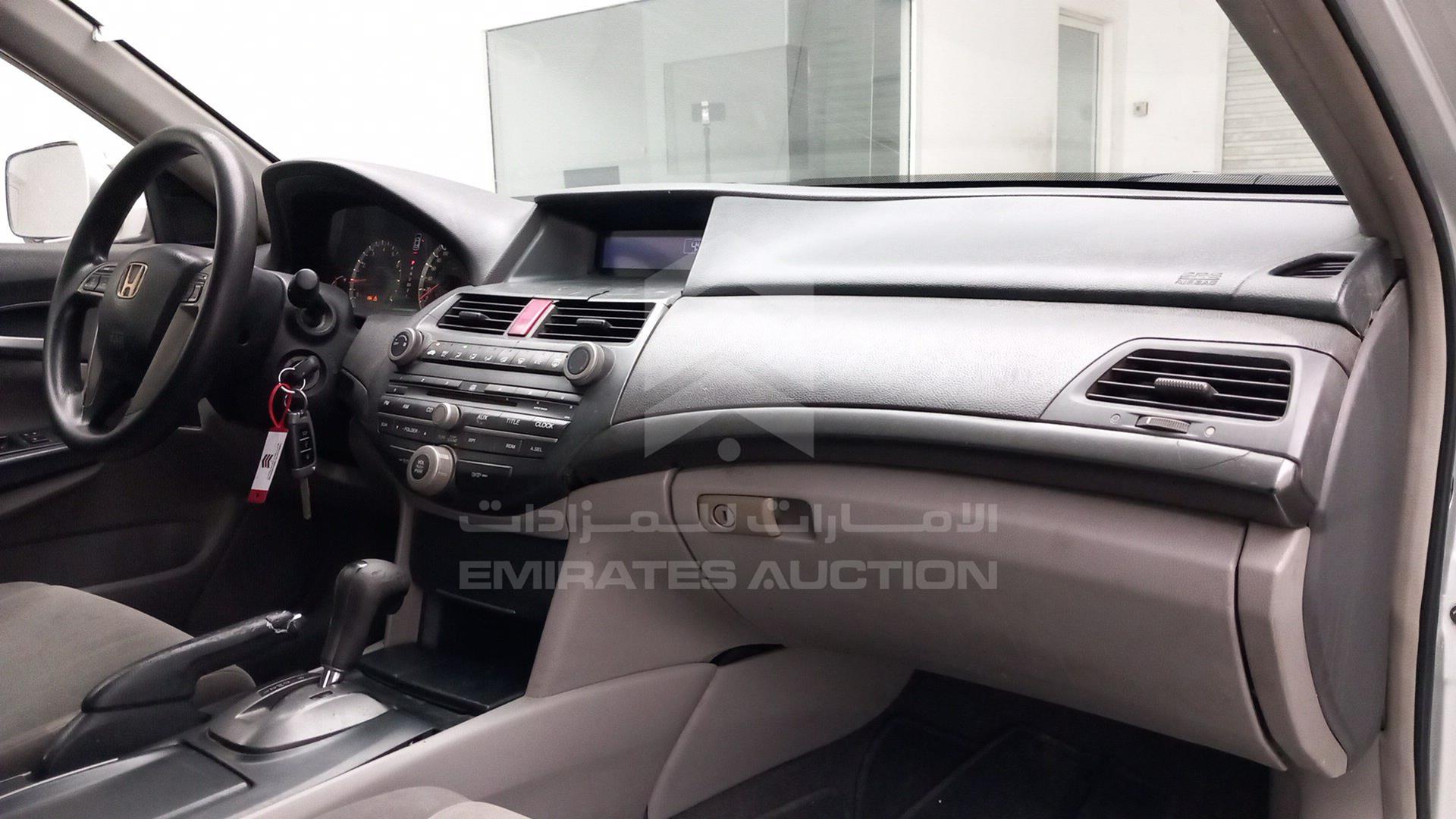 2009 HONDA ACCORD VIN: JHMCP26359C402371