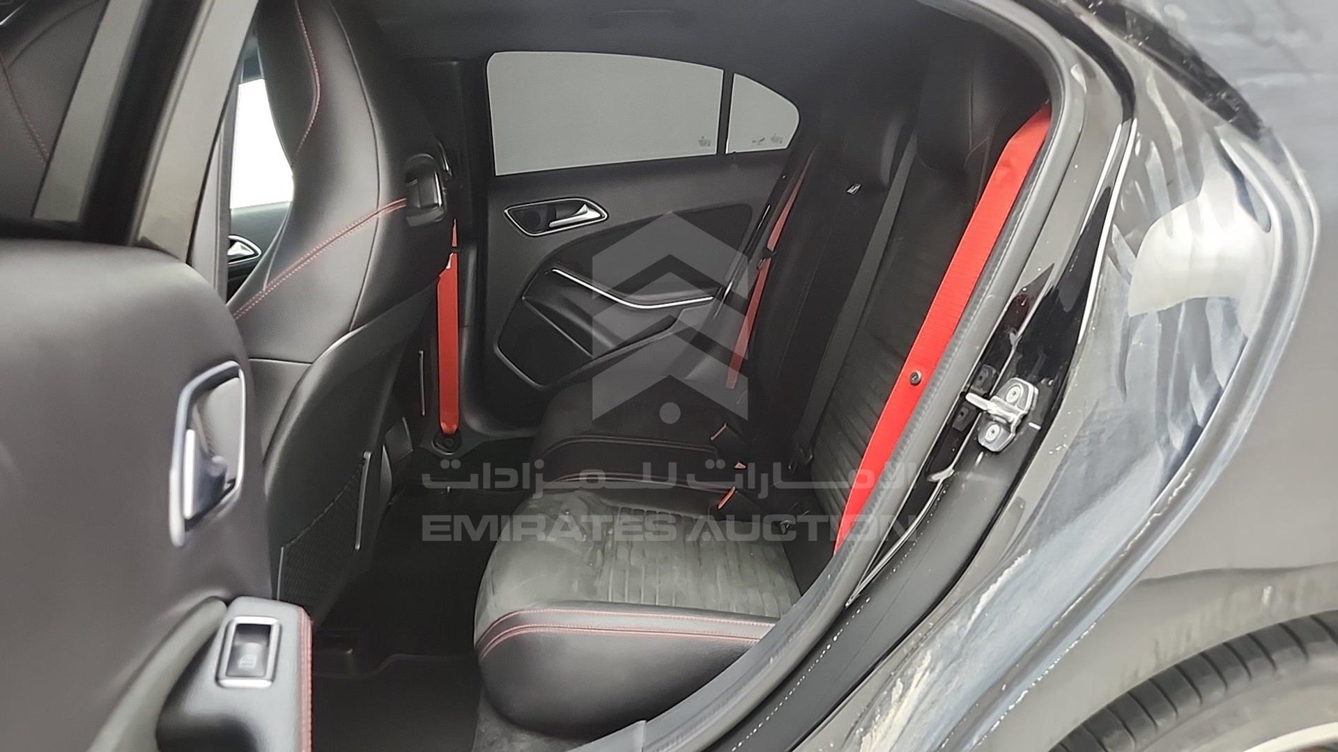 2018 MERCEDES A 250 VIN: WDDBF4EB4JJ734182