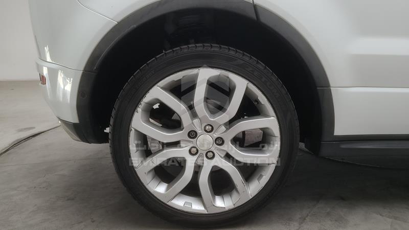 SALVA2BG0EH935397 Auction: EmiratesAuction Lot: 416781 SALVA2BG0EH935397 Range Rover Evoque 2014 WHITE Photo 40