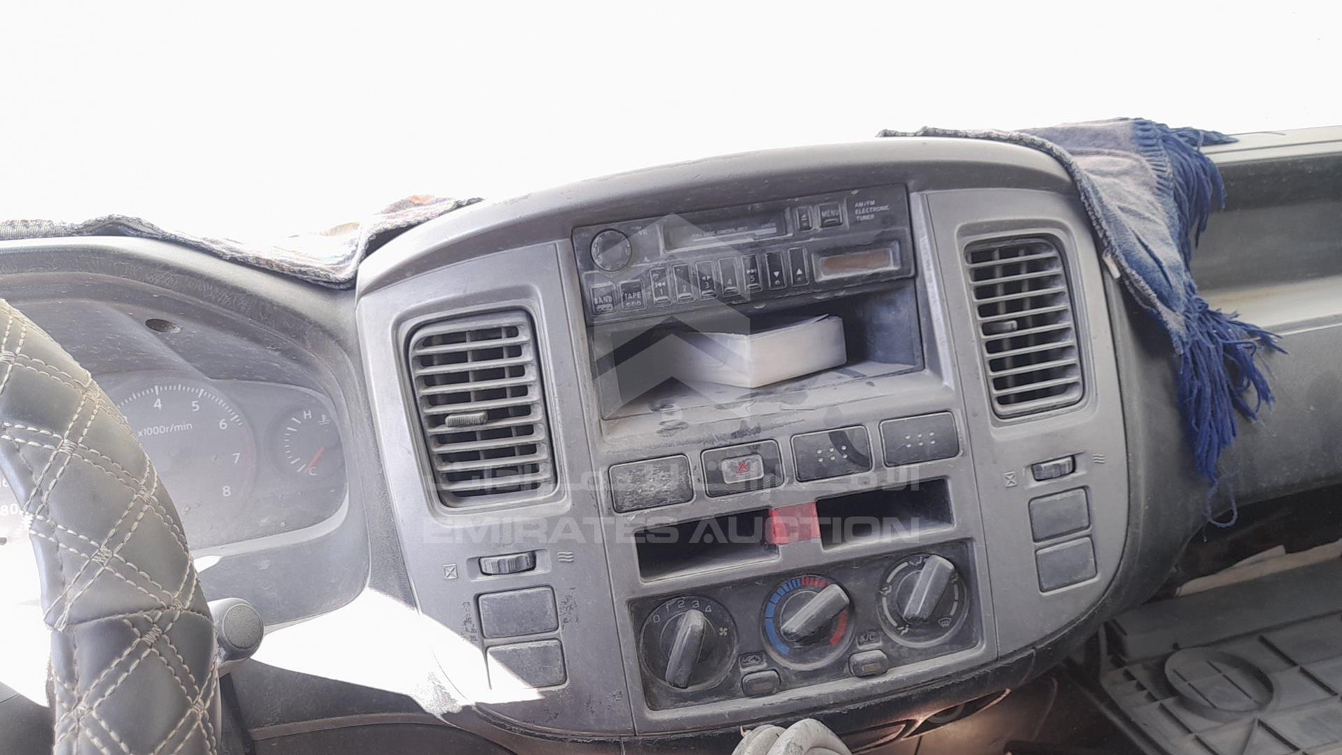2008 NISSAN URVAN VIN: JM6AE52S78X100615