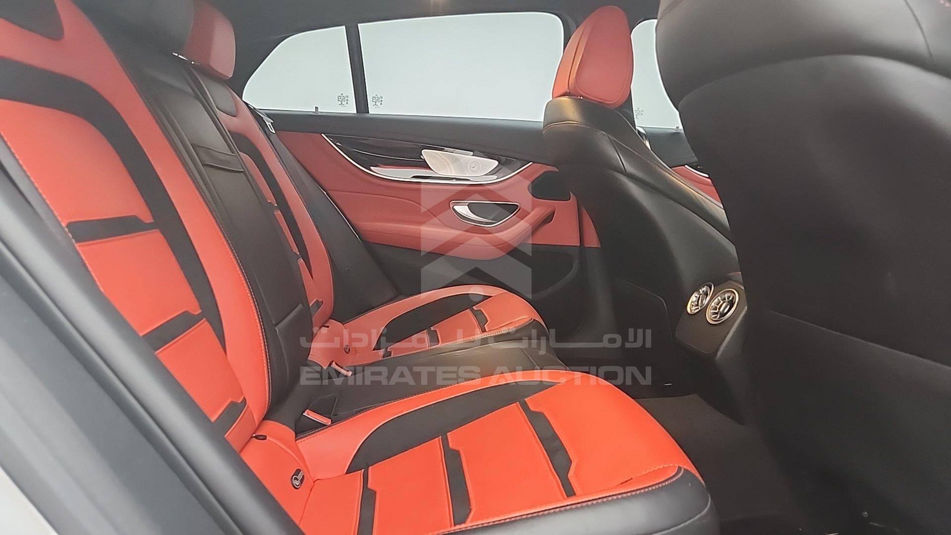 2019 MERCEDES GT 43 AMG VIN: WDD7X5JB8KA007031