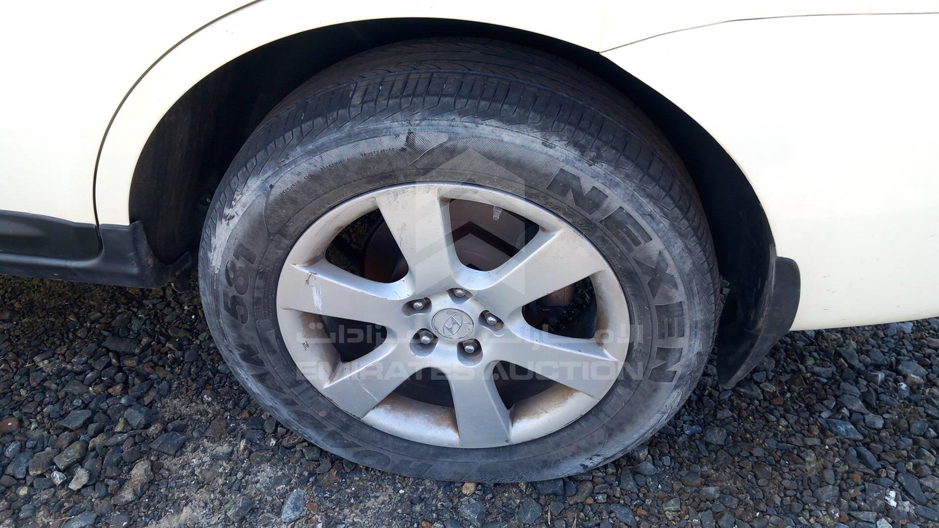 2007 HYUNDAI SANTA FE VIN: KMHSG81D67U221122