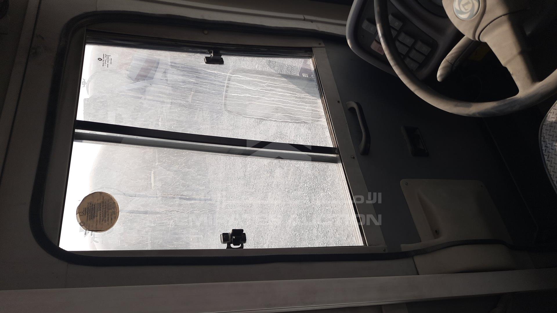 2019 ASHOK LEYLAND FALCON VIN: MB1PBEHD8KU0B1440