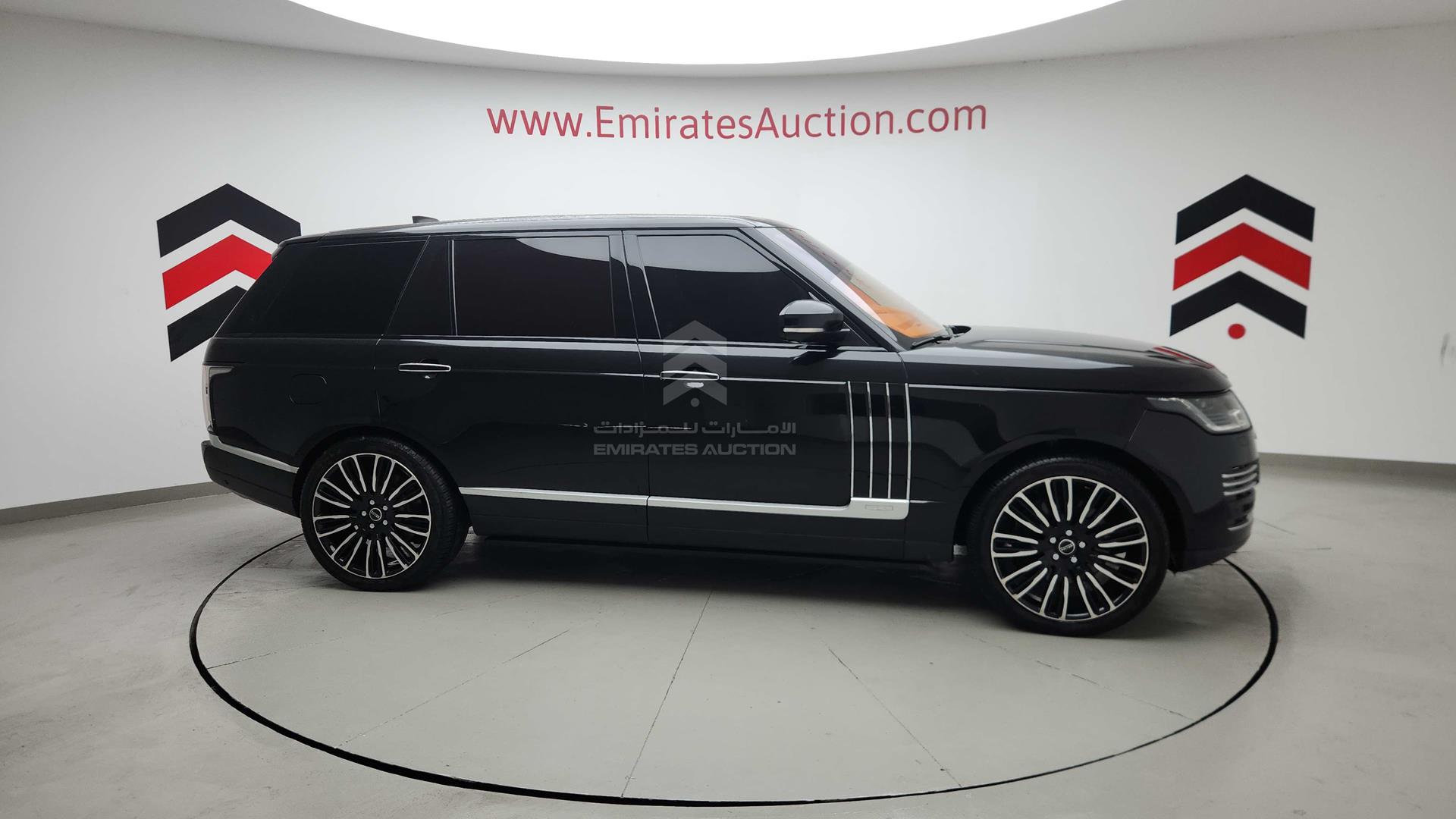 2017 RANGE ROVER VOGUE VIN: SALGV5FE4HA357017