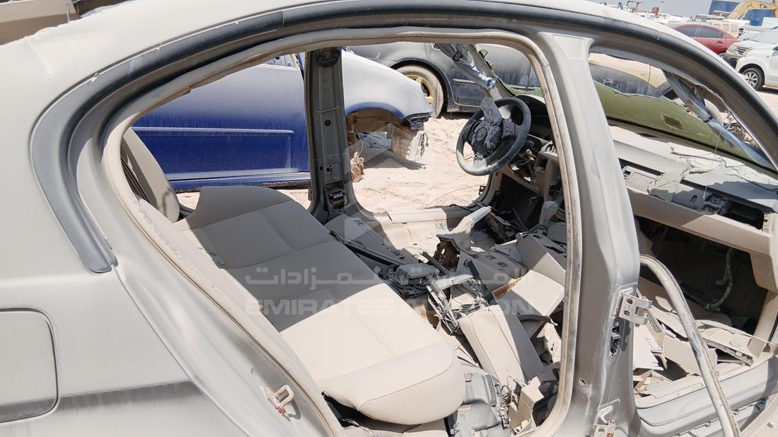 بي ام دبليو 316 2012 — الباب الخلفي الأيمن — صورة 21