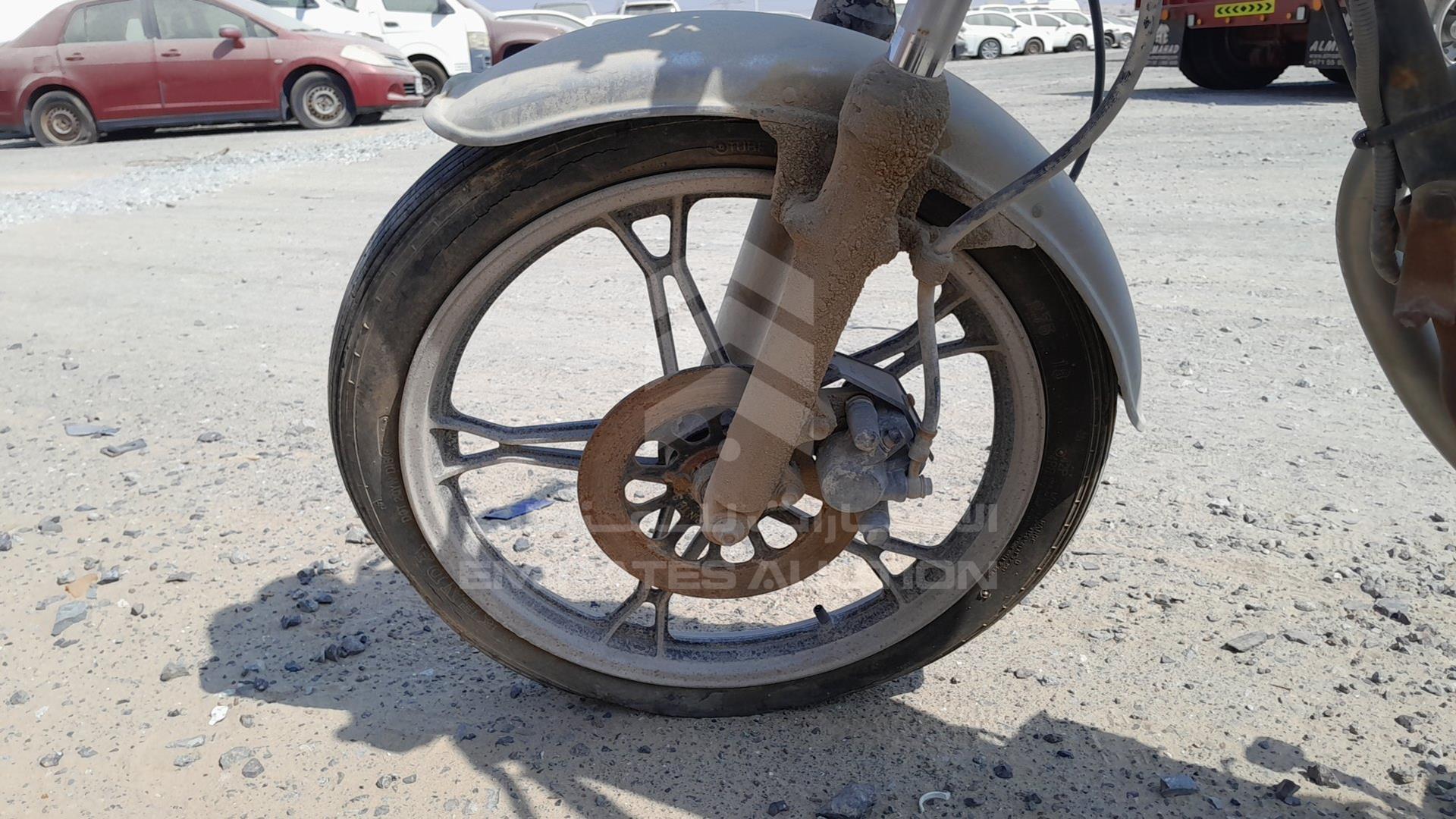 0 SUZUKI MOTORBIKE VIN: LC6PCJG9450803669