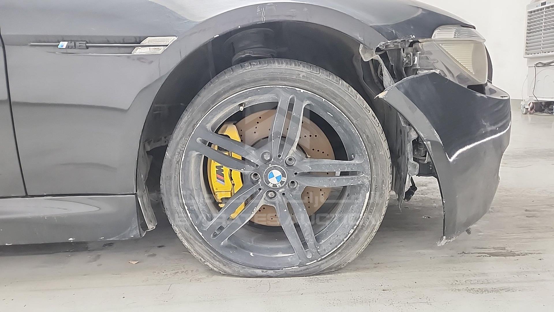 2006 BMW M6 VIN: WBSEH91060B779404