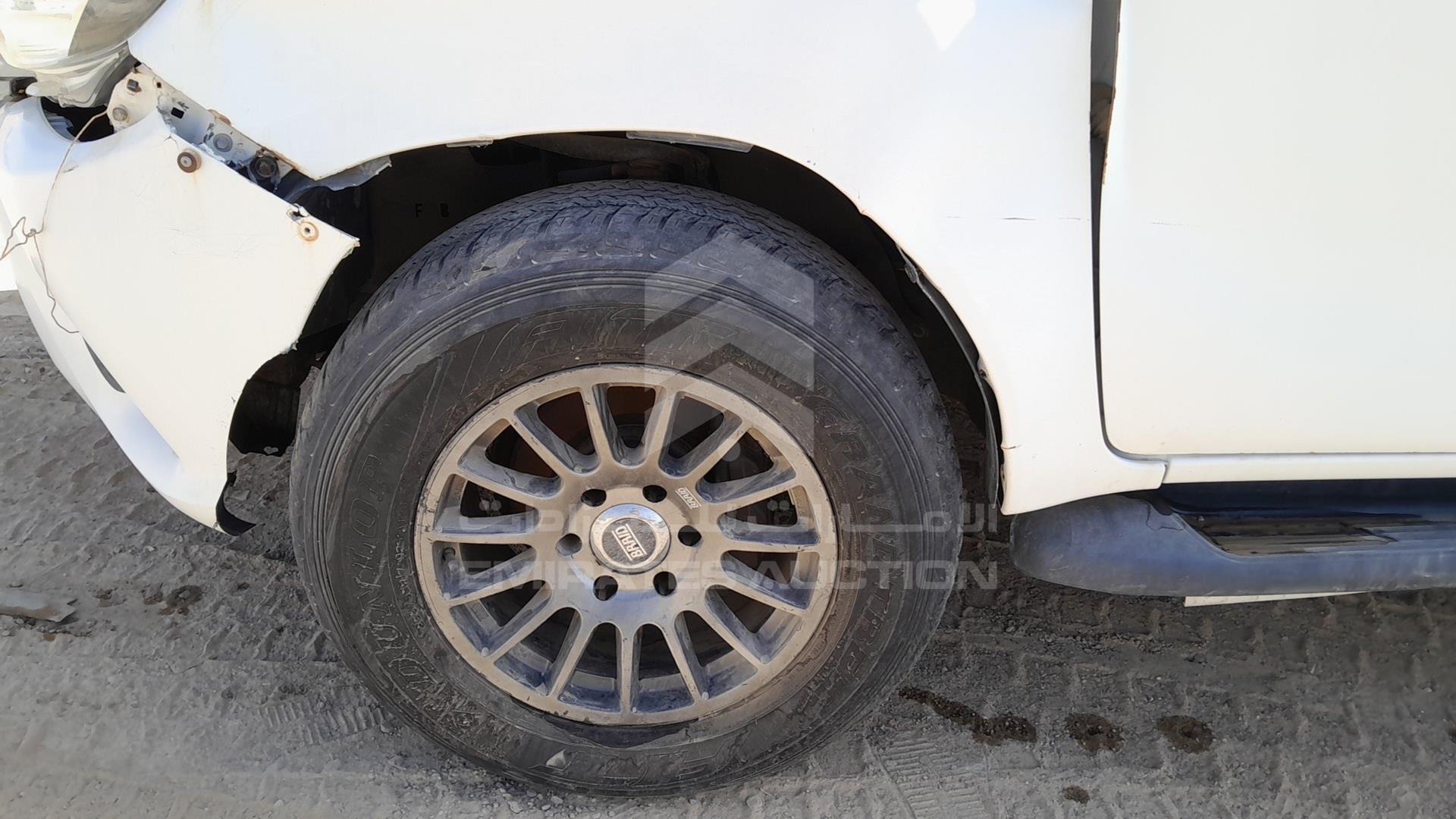 0 TOYOTA HILUX VIN: MR0HX8CD100881708