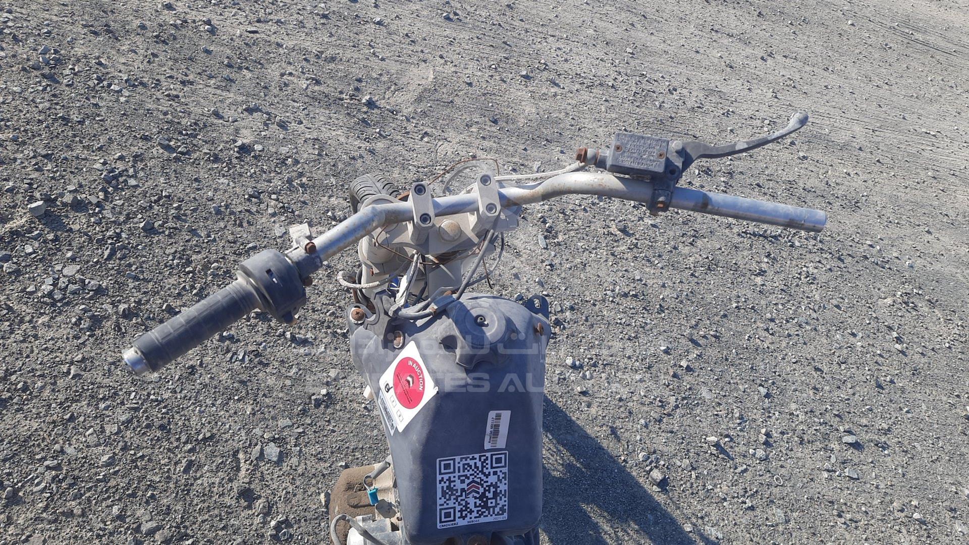 0 MOTORBIKE --- VIN: L5CHEJLHEM002735