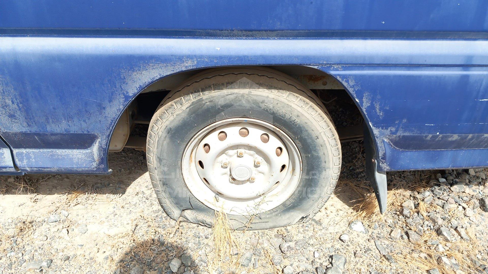 2013 MITSUBISHI L 300 VIN: JMYHNP13WDA701238